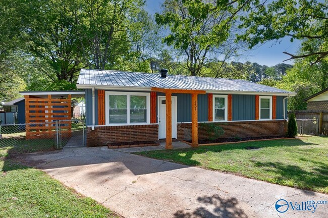 Foto del edificio - 3908 W Oak Way SW