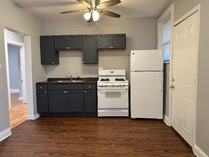 Foto principal - 5601-5607 W Wabansia Ave