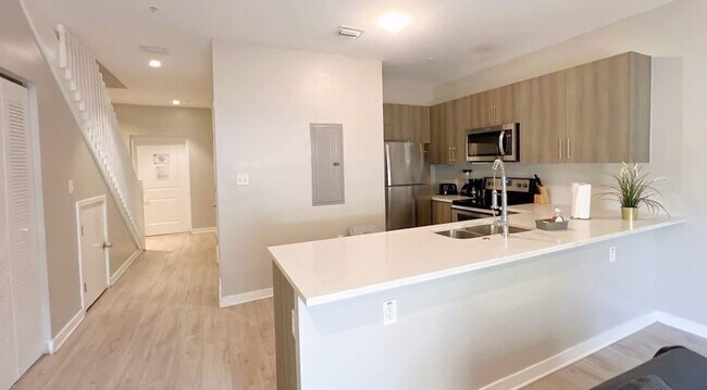 Foto del edificio - 171 NW 158th St