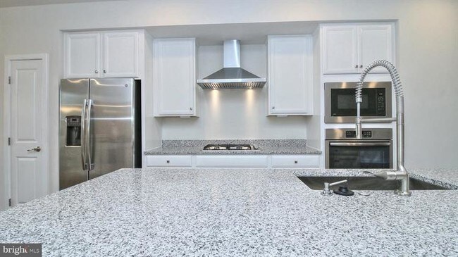 Building Photo - 9342 Sweet Bay Magnolia Ct