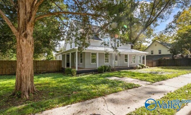 Foto del edificio - 3305 Bradley St SW