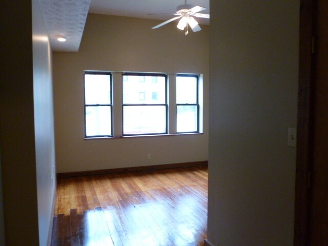 Foto principal - 3207 Vine St