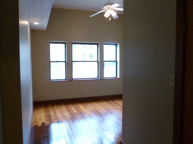 Primary Photo - 3207 Vine St