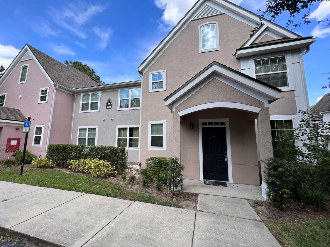 Primary Photo - Great 1/1 condo at Metrowest