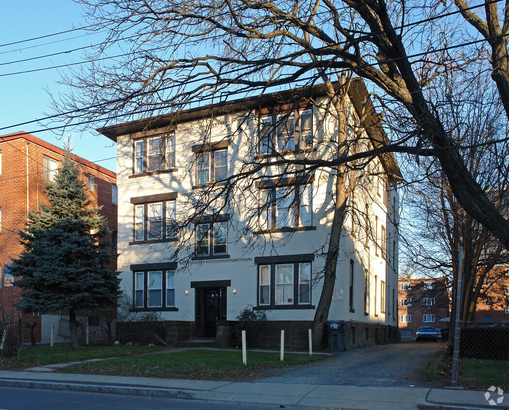 190 Sigourney St, Hartford, CT 06105 Apartments in Hartford, CT