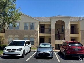 Building Photo - 2802 Club Cortile Cir