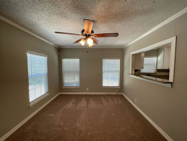 Foto del edificio - 3225 James Ave Fort Worth TX, 76110