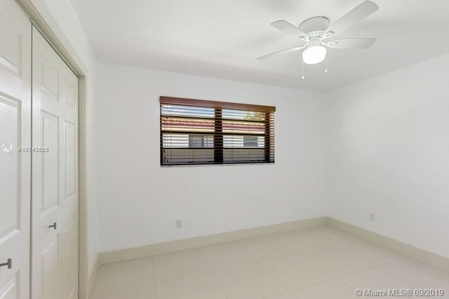 Building Photo - 3500 SW 89th Ave