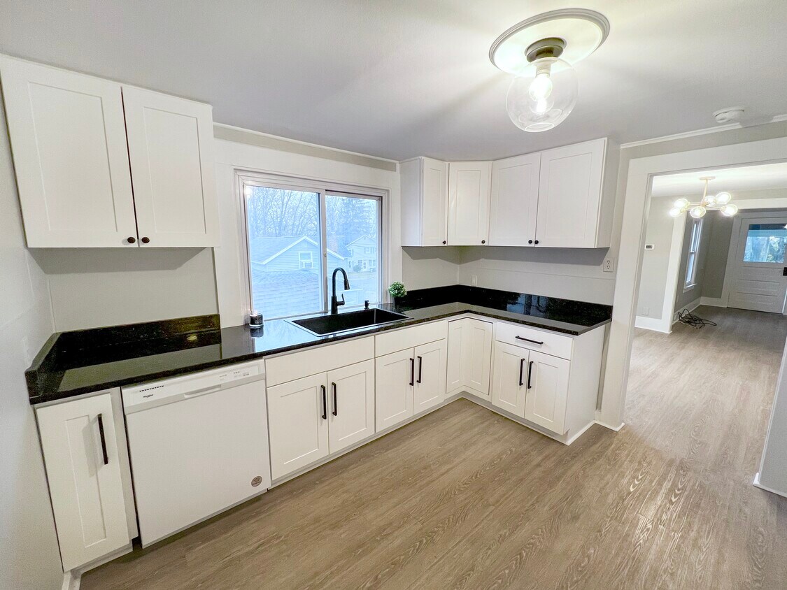 Foto principal - 102 Hazel St