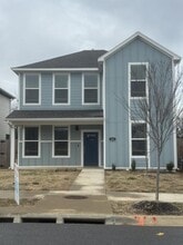 Building Photo - 283 S Neon Ave