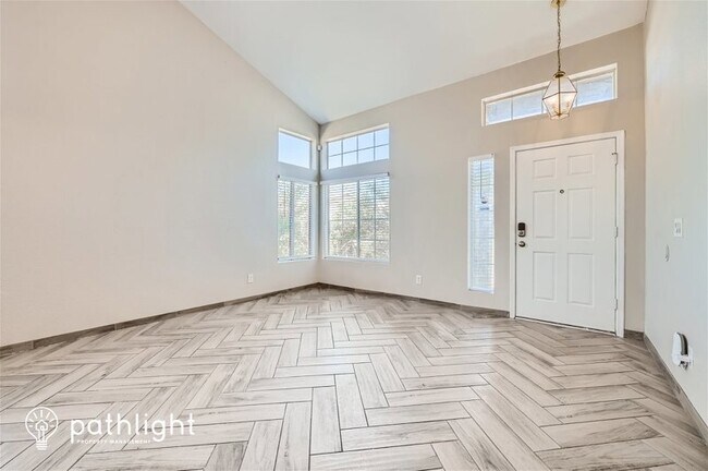 Foto del edificio - 9004 W Cypress Street