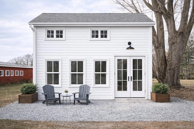 Foto del edificio - 460 Lasher Rd