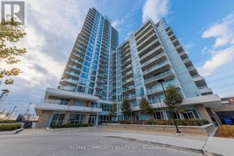 Building Photo - 10 Deerlick Ct