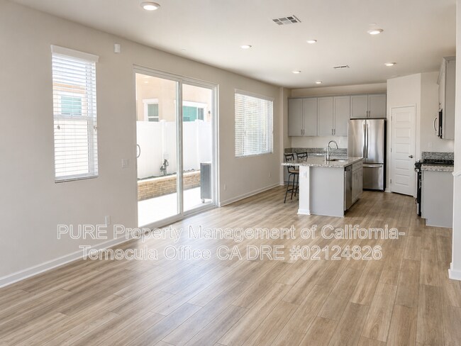 Foto del edificio - 28235 Ashtree St