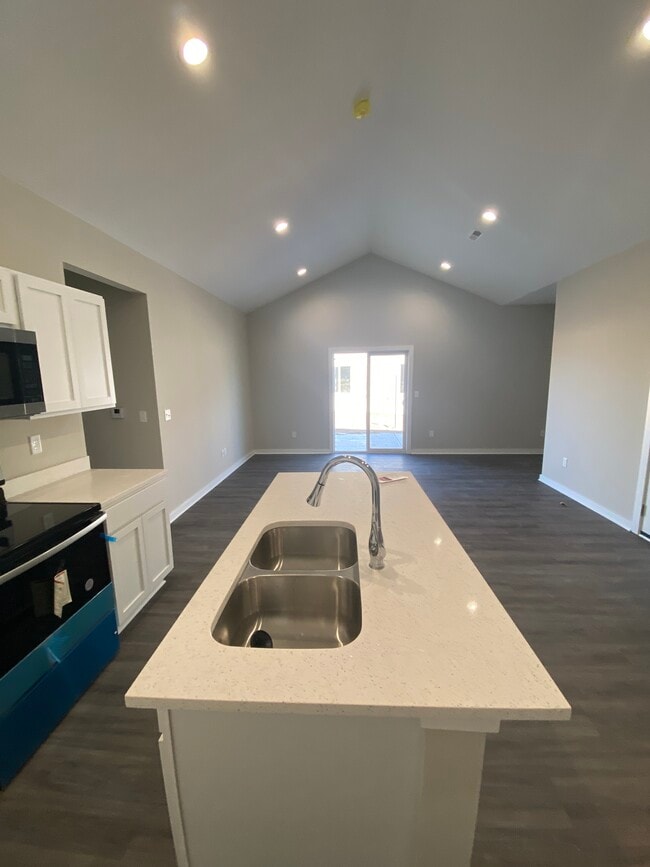 Foto del edificio - 12136 W Fontana St