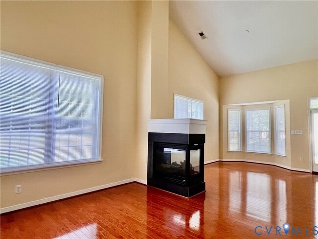 Building Photo - 1723 Stonemill Lake Terrace