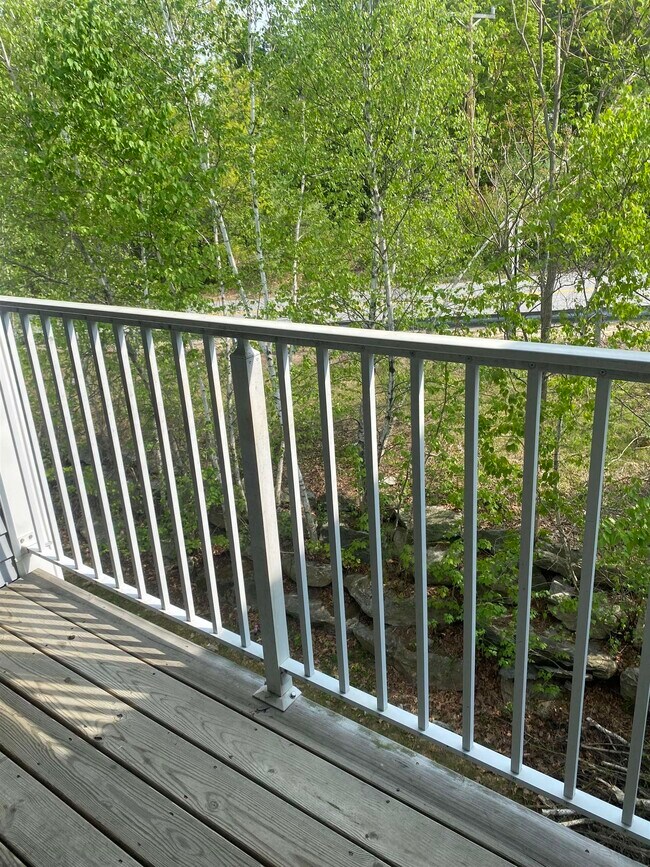 Foto del edificio - 40 Eastern Ave