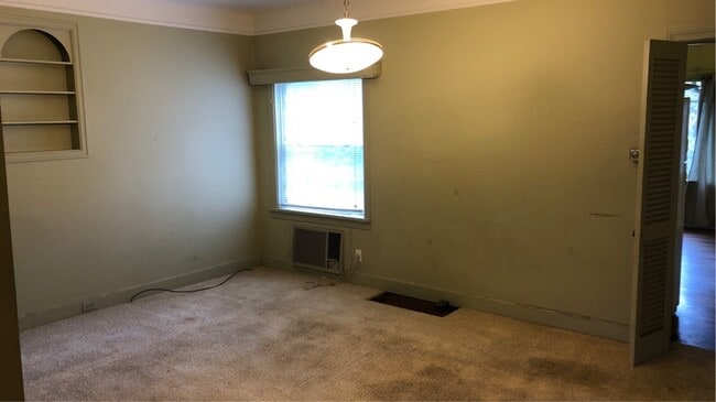 Building Photo - 225 Winter Ave