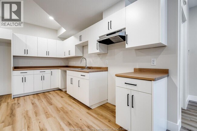 Building Photo - 21295 Harbour Rd