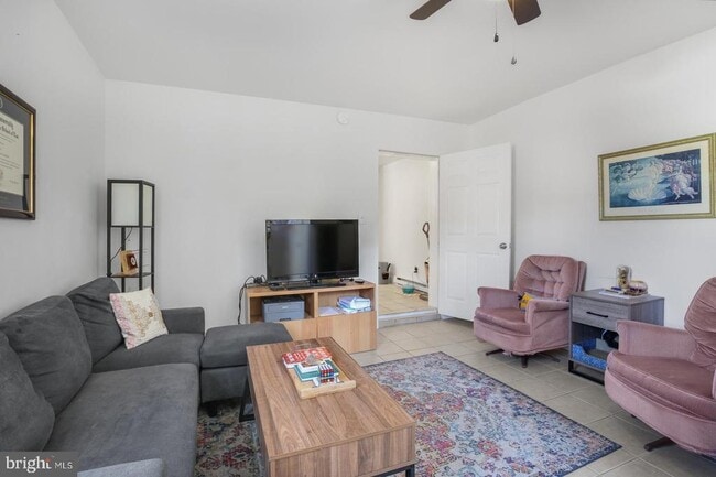 Foto del edificio - 2010 E York St