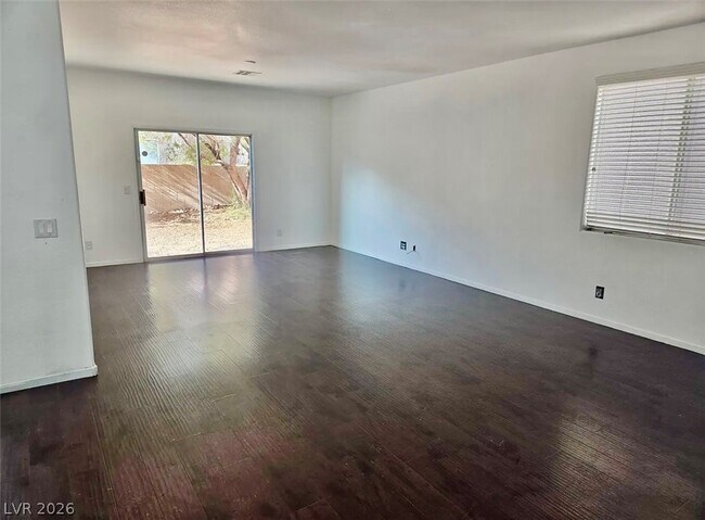 Building Photo - 8971 Lily Touchstone Ct