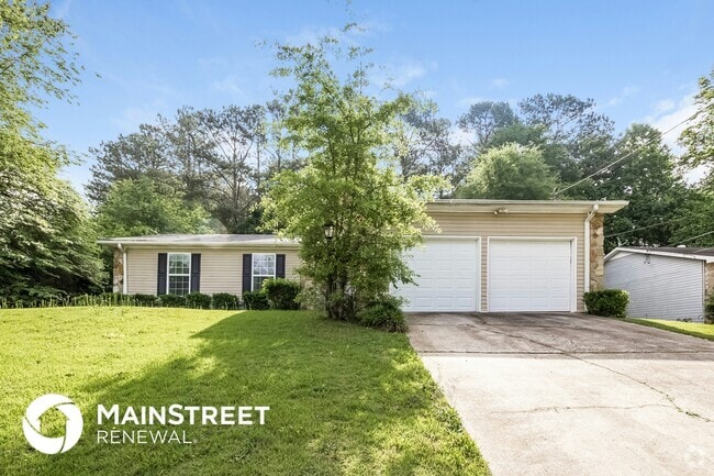 Building Photo - 8560 Glenwoods Dr