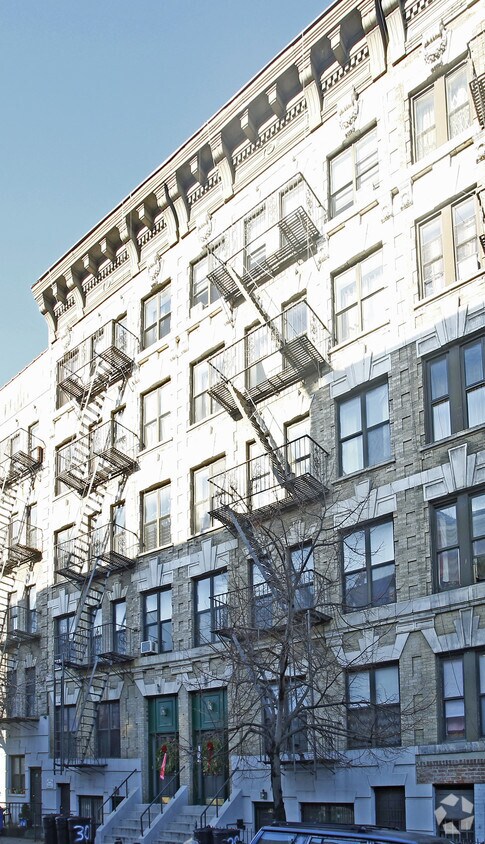 Building Photo - 28-32 Havemeyer St