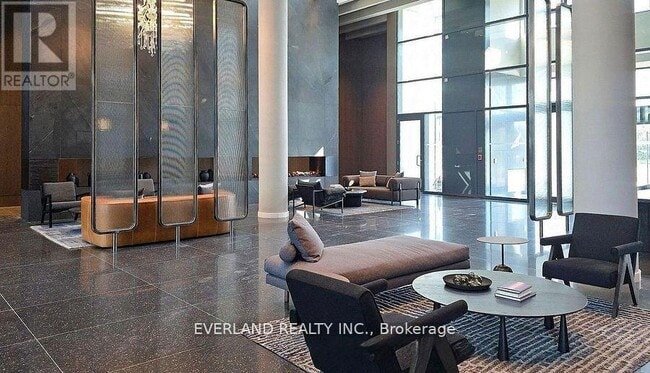 Photo du bâtiment - 8 Interchange Wy