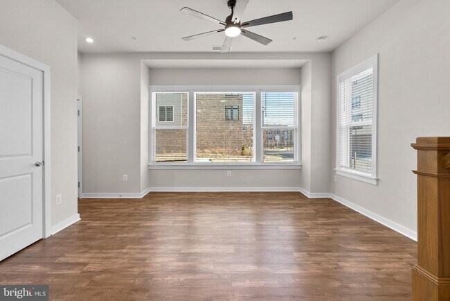 Photo - 16302 Connors Wy (Rockville, MD) Townhome