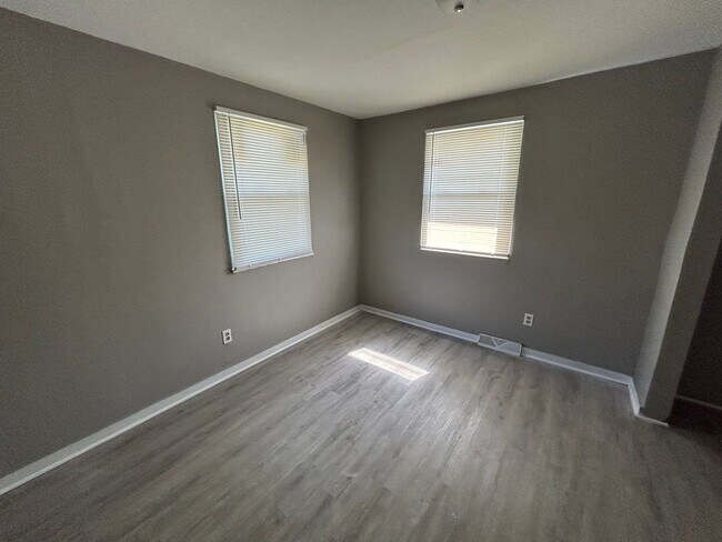 Foto del edificio - 3 Bed, 2 Bath House!