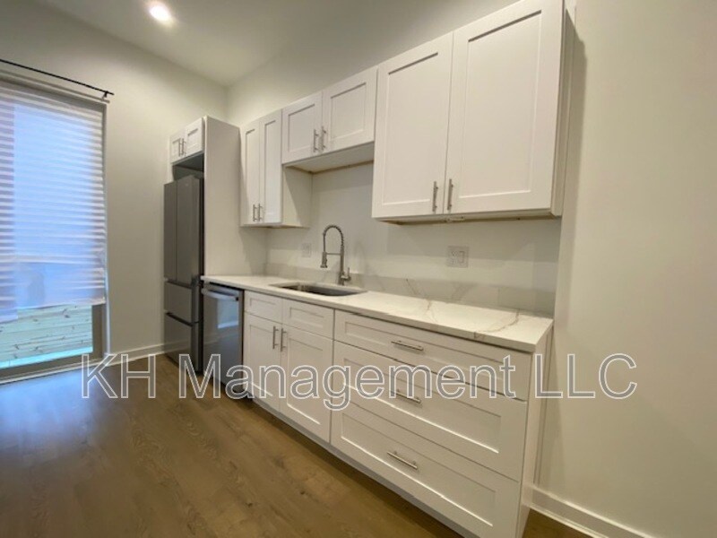 Primary Photo - 3862 Olive St