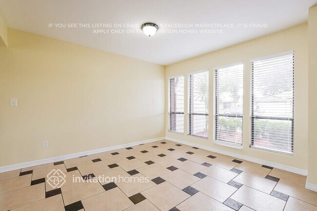 Foto del edificio - 3741 Linsbury St