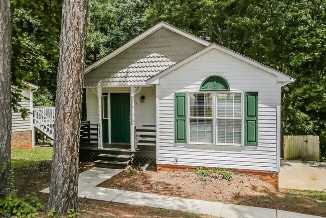 Foto del edificio - 7019 Idlewild Brook Ln