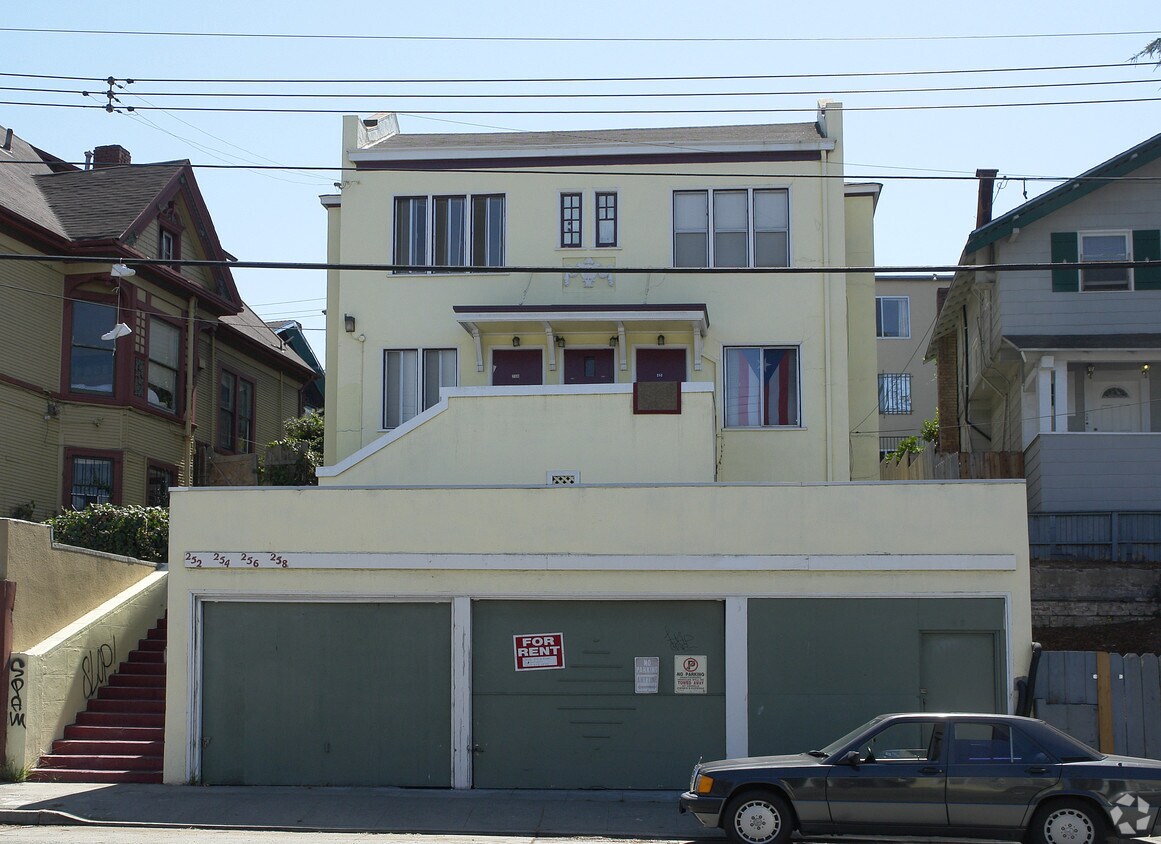Primary Photo - 254 Oakland Ave