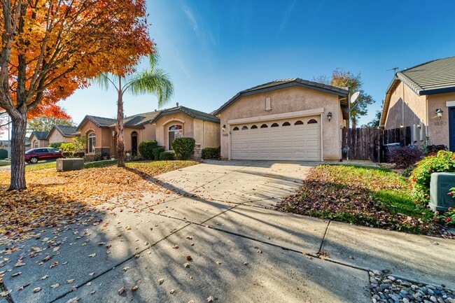 Building Photo - Lovely Yuba City Home Close to Schools and Attractions