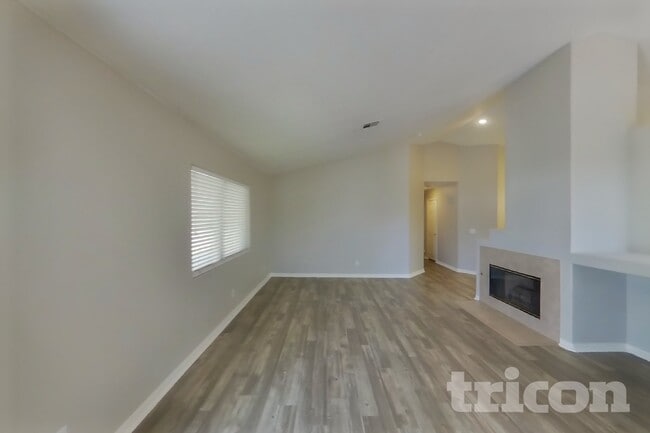 Building Photo - 2636 Lake Martin Ct