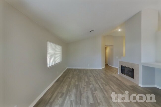 Foto del edificio - 2636 Lake Martin Ct