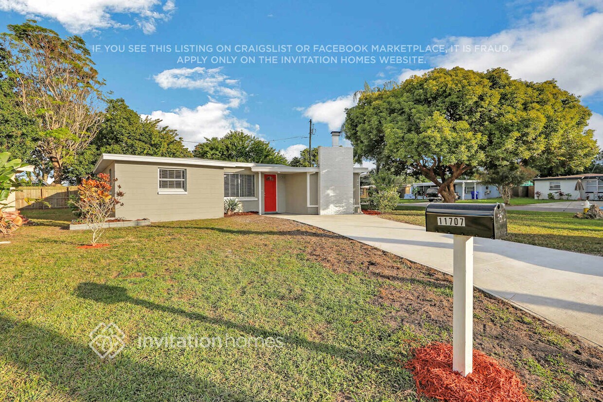 Foto principal - 11707 102nd St