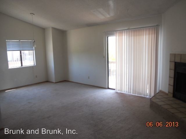 Building Photo - 6807 Delmonico Dr