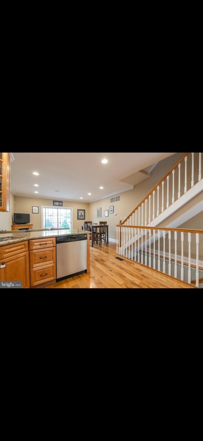 Kitchen - 920 S 20th St