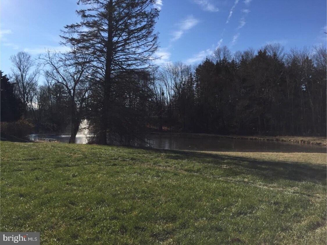 Foto principal - 4573 Smith Rd