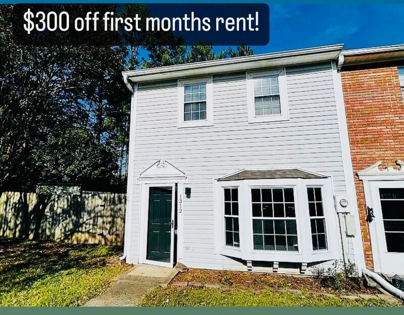 Foto principal - 1312 Applegate Dr