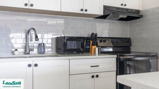 Building Photo - 305 Dr. M.L.K. Jr St S