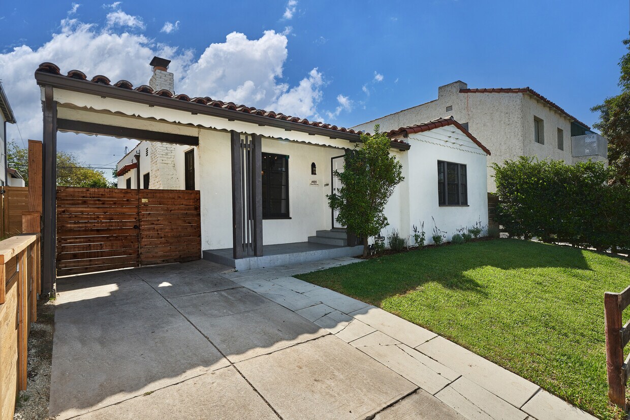 Primary Photo - 1430 S Sierra Bonita Ave