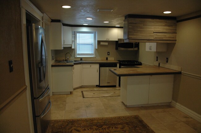 Foto del edificio - 910 E Broad St