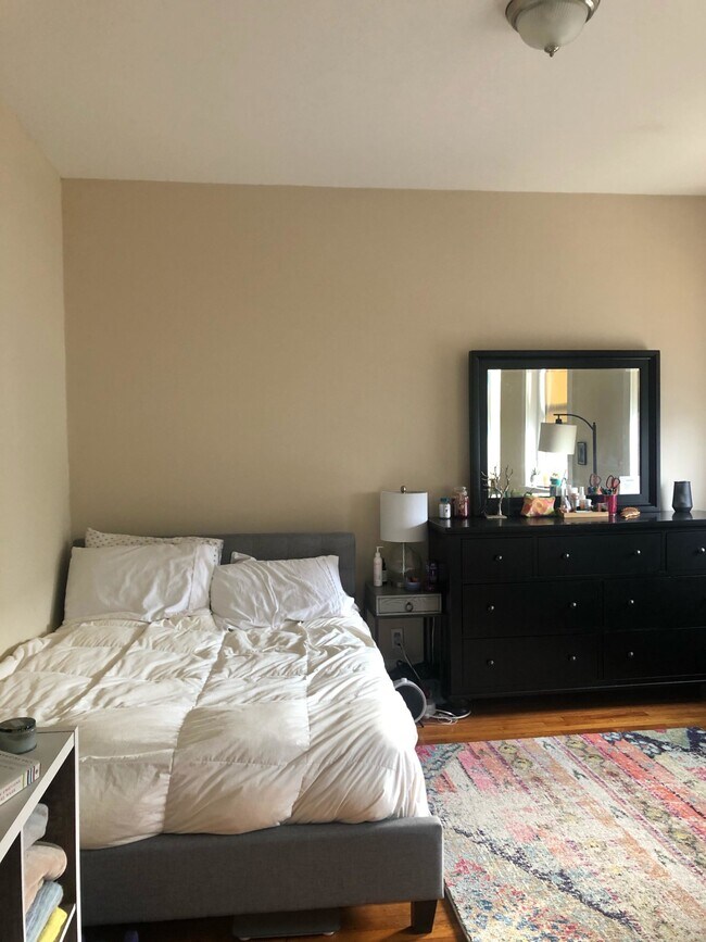 Foto del edificio - 1189 Commonwealth Ave