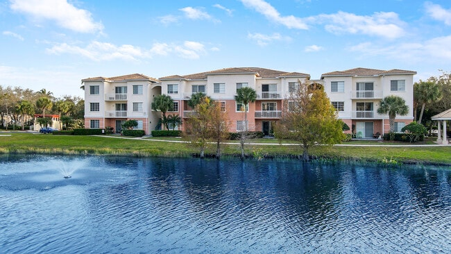 Building Photo - 10103 Myrtlewood Cir W