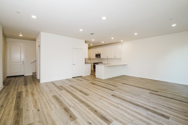 Building Photo - 8255 Sophie Ct