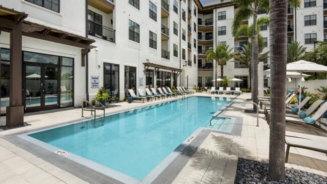 Foto del edificio - 4460 Lower Park Rd