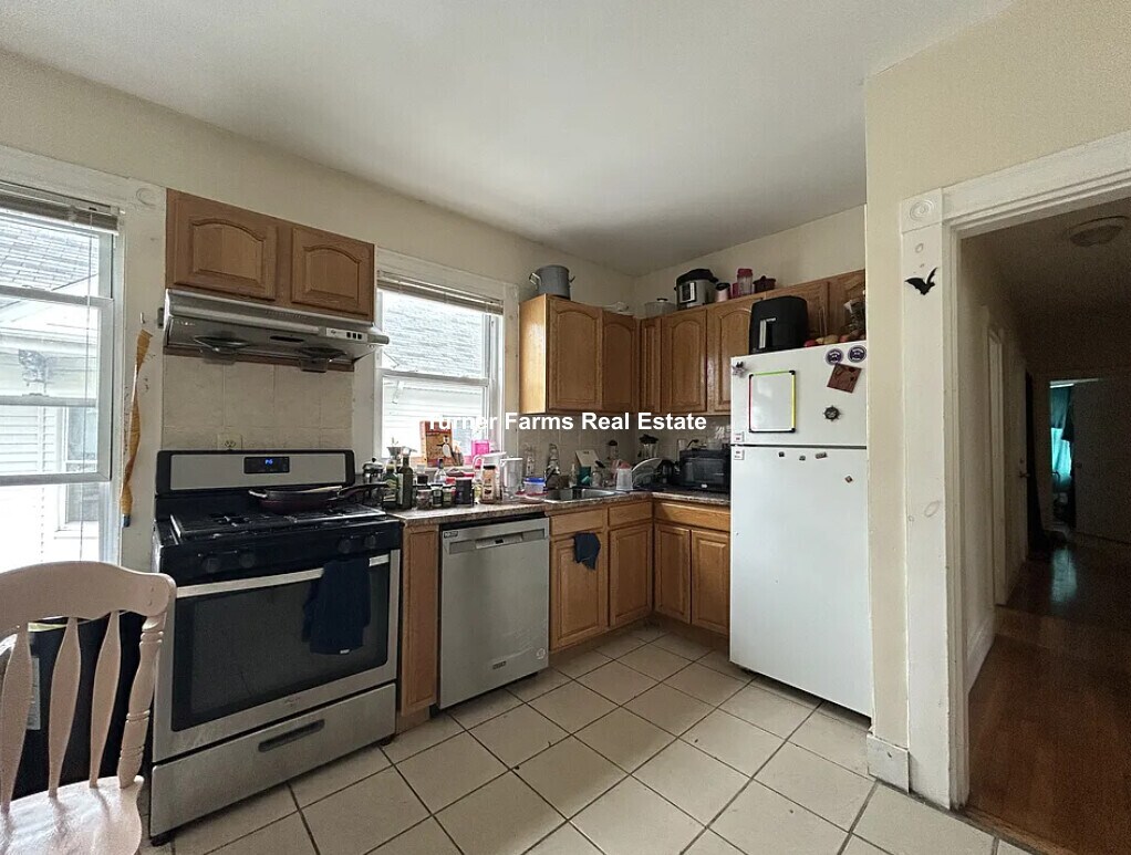 Foto principal - 110 Murdock St
